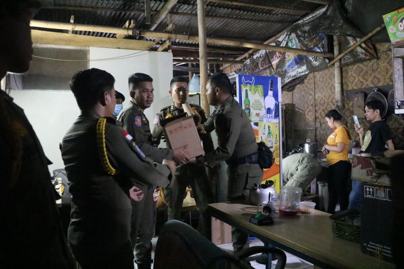 Satpol PP Tangerang ltingkatkan pengawasan antisipasi toko jual miras