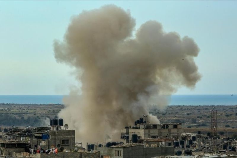 70 orang tewas dalam serangan Israel di kamp pengungsi Gaza 70 orang tewas dalam serangan Israel di kamp pengungsi Gaza