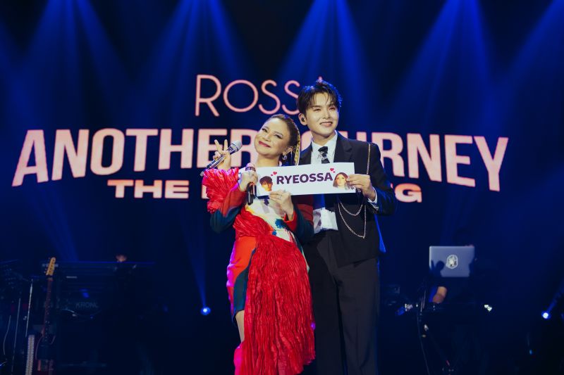 Rossa sukses gelar konser tunggal di Bandung bersama Ryeowook Suju Rossa sukses gelar konser tunggal di Bandung bersama Ryeowook Suju
