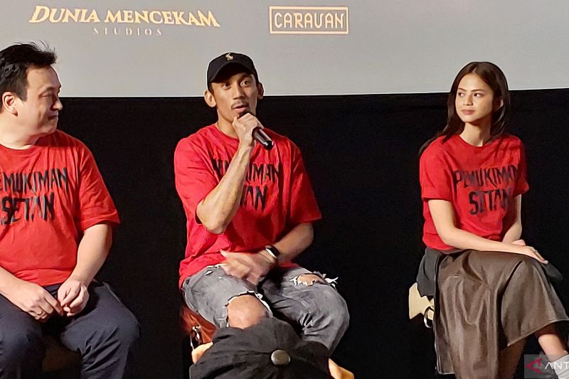 Daffa Wardhana rela cukur rambut botak untuk film Pemukiman Setan Daffa Wardhana rela cukur rambut botak untuk film Pemukiman Setan