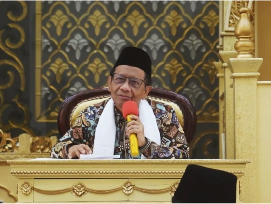 Di Universitas Bung Hatta Padang, Mahfud jelaskan politik indentitas Di Universitas Bung Hatta Padang, Mahfud jelaskan politik indentitas