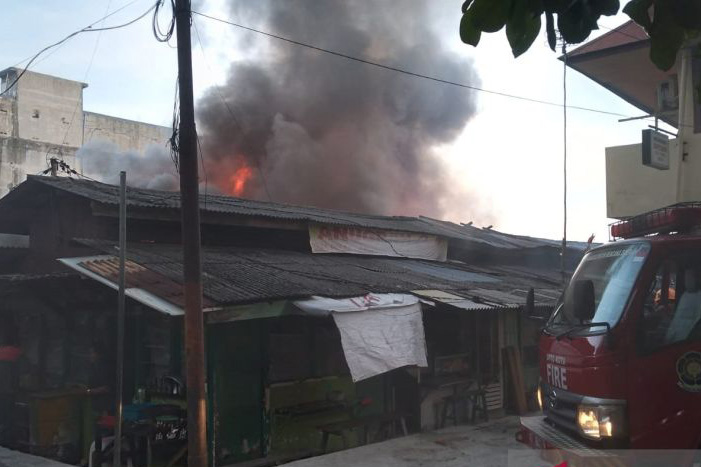 Petak kuliner pasar Klandasan Balikpapan terbakar