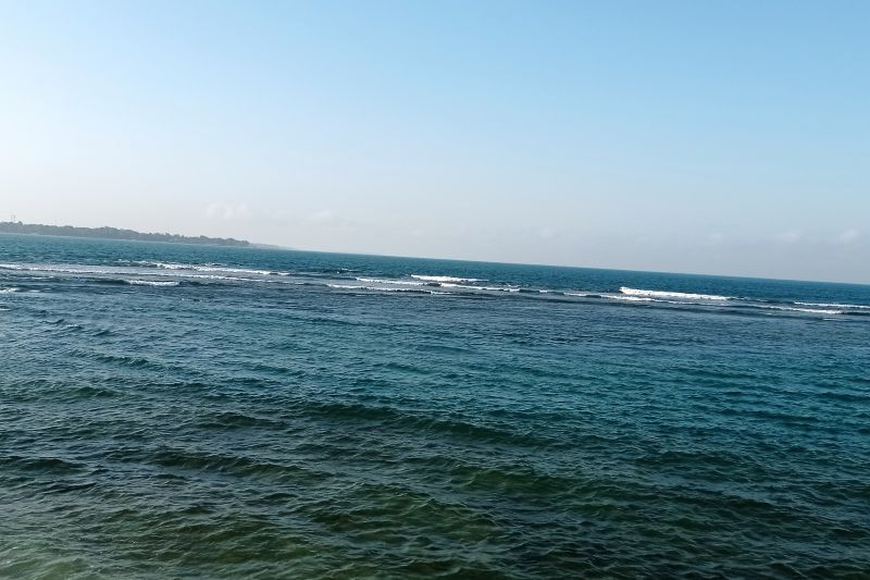 Waspada gelombang setinggi 2.50 meter di Selatan Banten