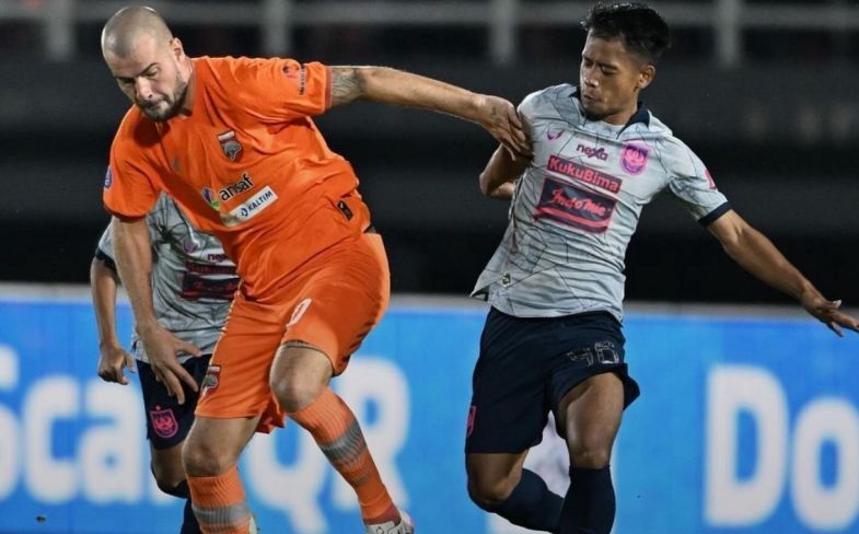 Borneo taklukkan PSIS 2-0 Borneo taklukkan PSIS 2-0