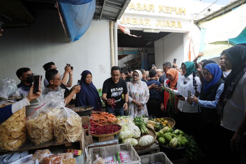 Anies janjikan harga bahan pokok terjangkau dan petani sejahtera Anies janjikan harga bahan pokok terjangkau dan petani sejahtera
