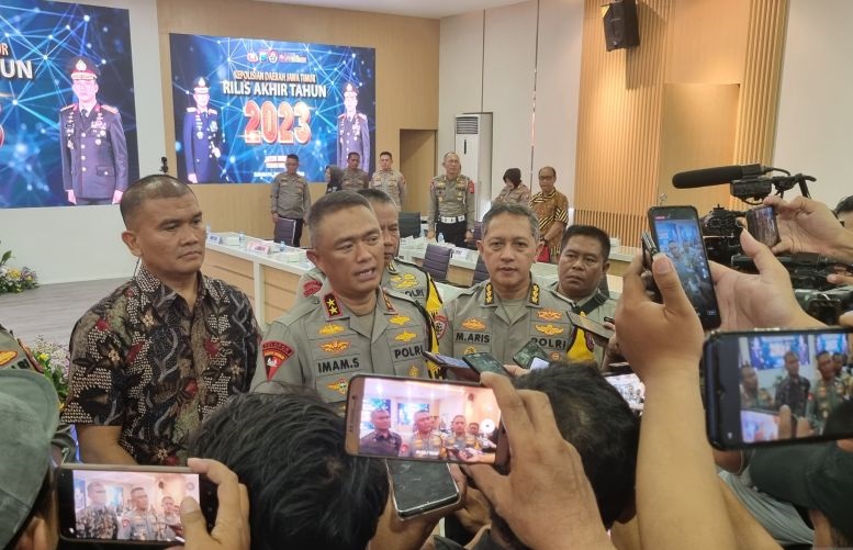 Lima daerah di Jatim disebut Kapolda sebagai kategori rawan saat pemilu Lima daerah di Jatim disebut Kapolda sebagai kategori rawan saat pemilu