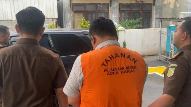 Jaksa tahan mantan kades di Aceh Barat korupsi dana desa Rp350 juta Jaksa tahan mantan kades di Aceh Barat korupsi dana desa Rp350 juta
