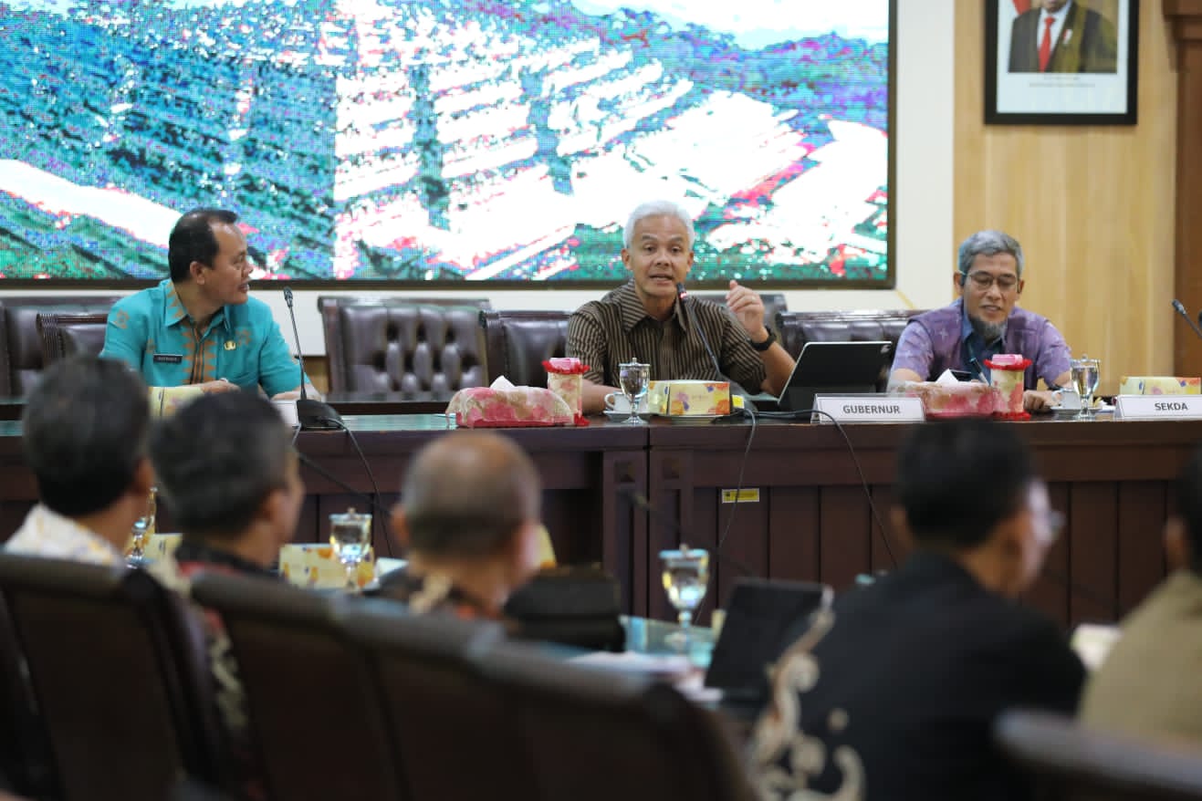 Antisipasi kemiskinan ekstrem, Gubernur Jateng siapkan forum CSR dengan perusahaan swasta Antisipasi kemiskinan ekstrem, Gubernur Jateng siapkan forum CSR dengan perusahaan swastaÂ