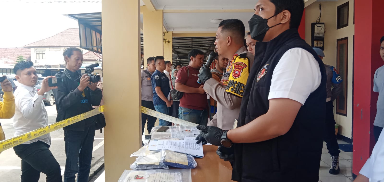 Polres Majalengka buru pelaku penipuan puluhan calon jamaah umroh Polres Majalengka buru pelaku penipuan puluhan calon jamaah umroh