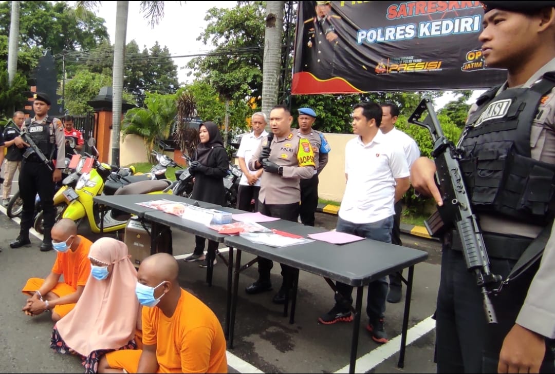 Pasutri beraksi curanmor 30 kali, hasilnya buat bayar hutang Pasutri beraksi curanmor 30 kali, hasilnya buat bayar hutang