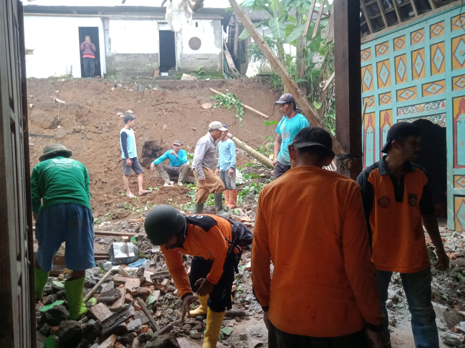 Di Boyolali, longsor gerus rumah warga 