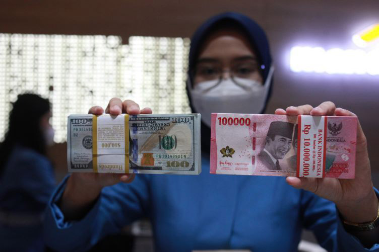 Rupiah Senin pagi turun jadi Rp15.252 per dolar AS