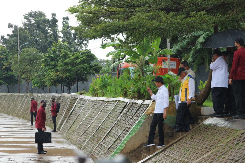 Presiden tinjau normalisasi Ciliwung di Pengadegan Jaksel