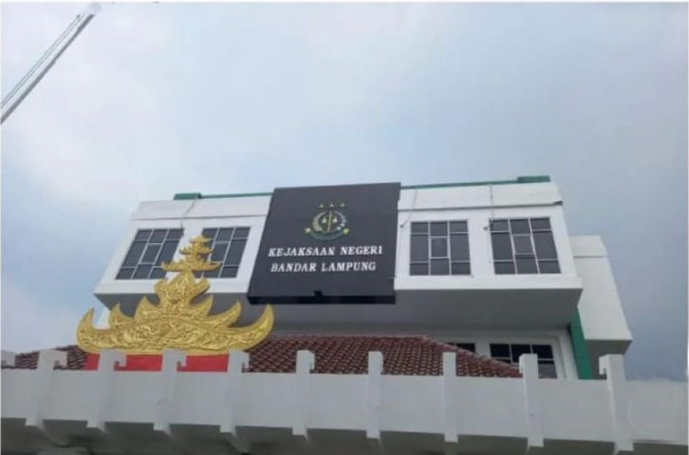 Kejati tetapkan tiga pegawai Kejari Bandarlampung tersangka korupsi