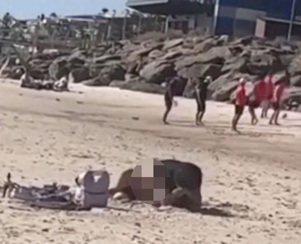 Lakukan tindak asusila di pantai, pasangan ini kena tegur warga Lakukan tindak asusila di pantai, pasangan ini kena tegur warga