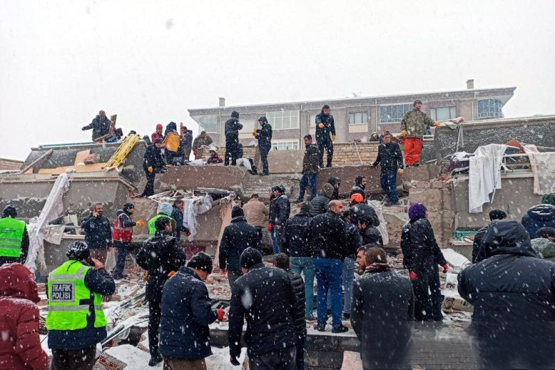 Korsel perintahkan pengiriman petugas penyelamat, obat-obatan ke Turki