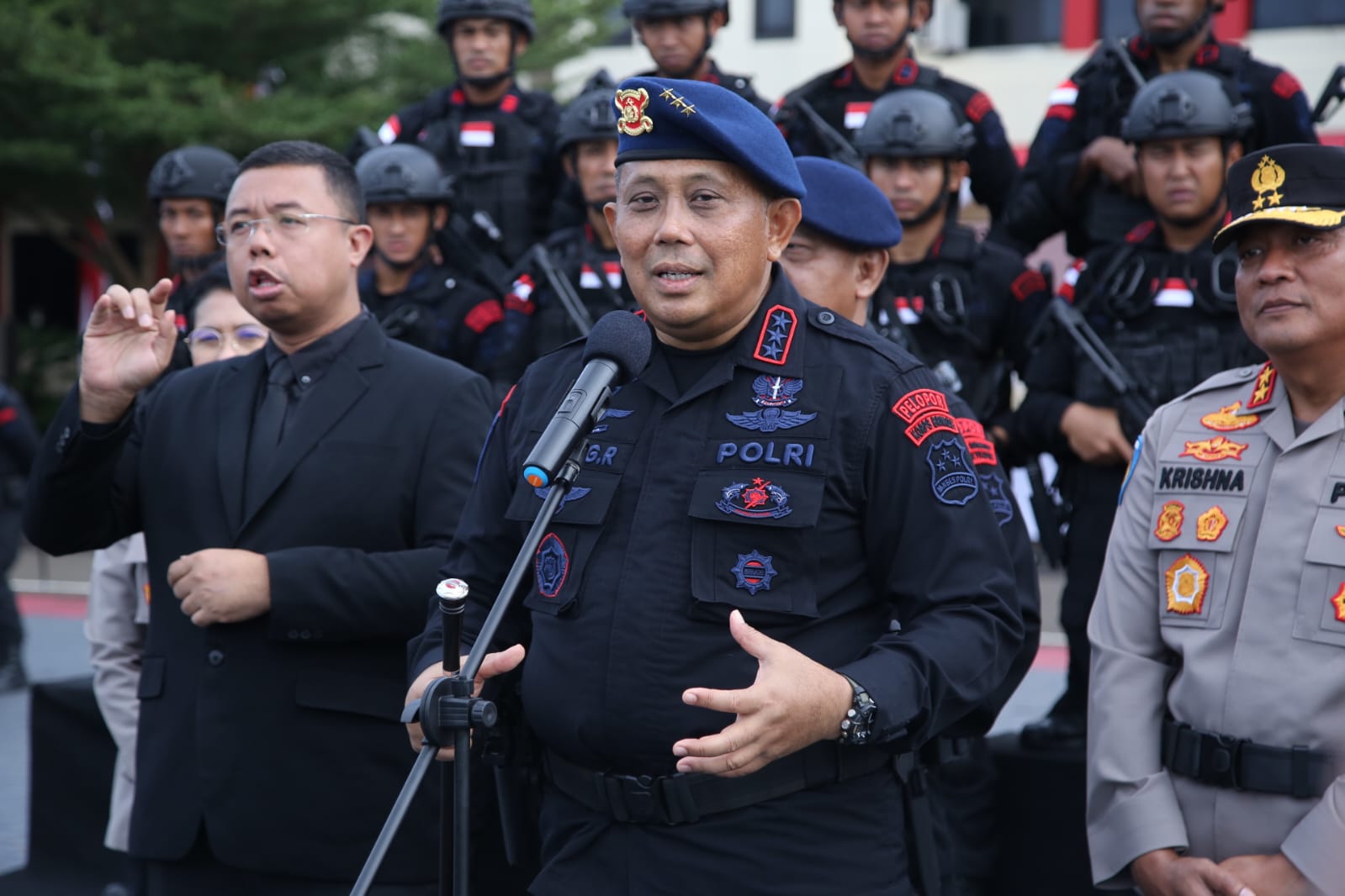 Polri kirim personel terbaik ikuti UAE SWAT Challenge di Dubai Polri kirim personel terbaik ikuti UAE SWAT Challenge di Dubai
