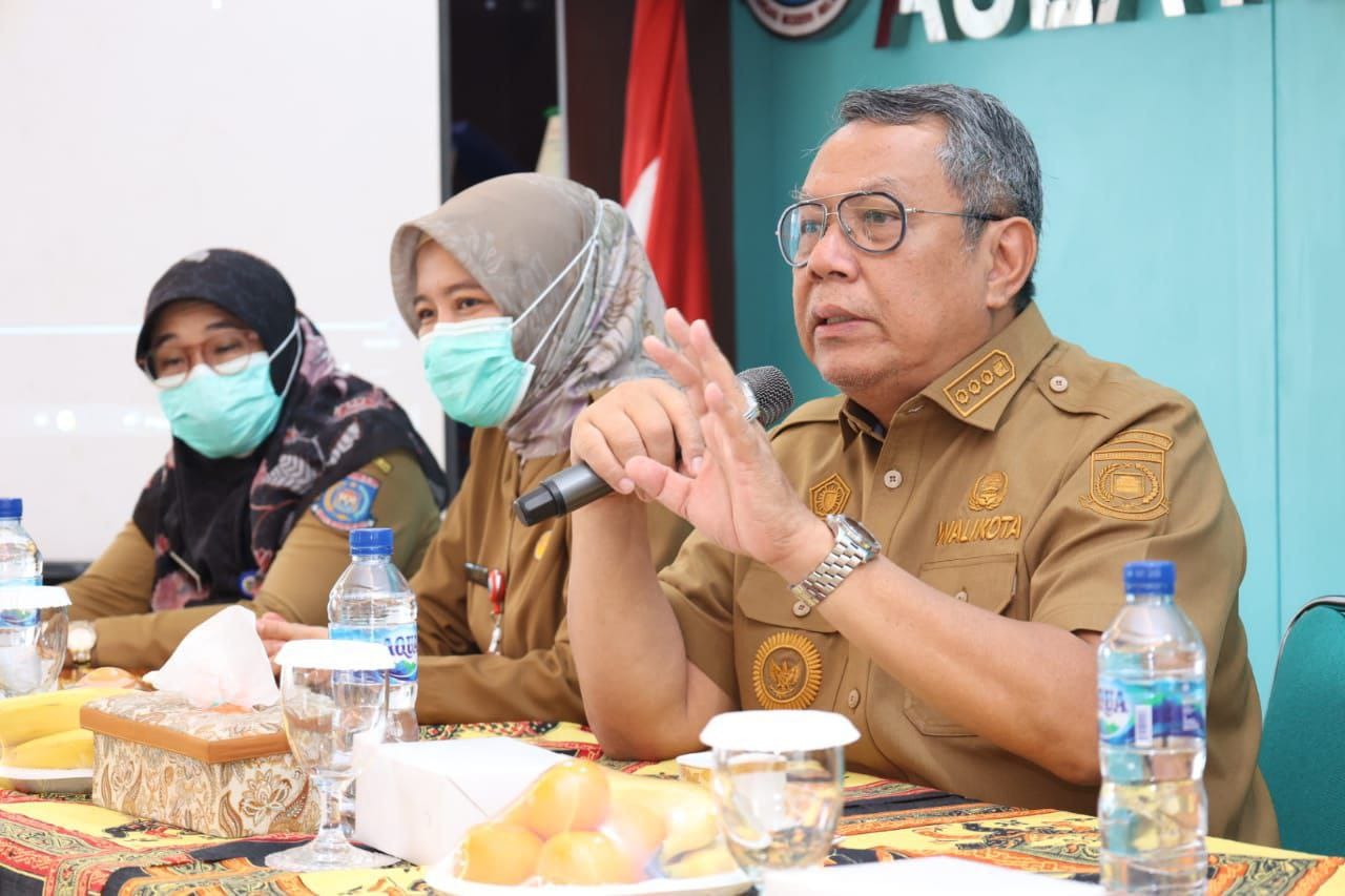 Wali Kota Tangsel naikan insentif kader Posyandu Wali Kota Tangsel naikan insentif kader Posyandu