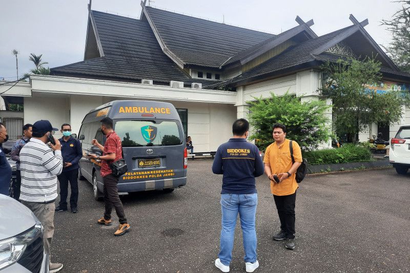 Gubernur Jambi minta doa masyarakat agar kapolda bisa dievakuasi