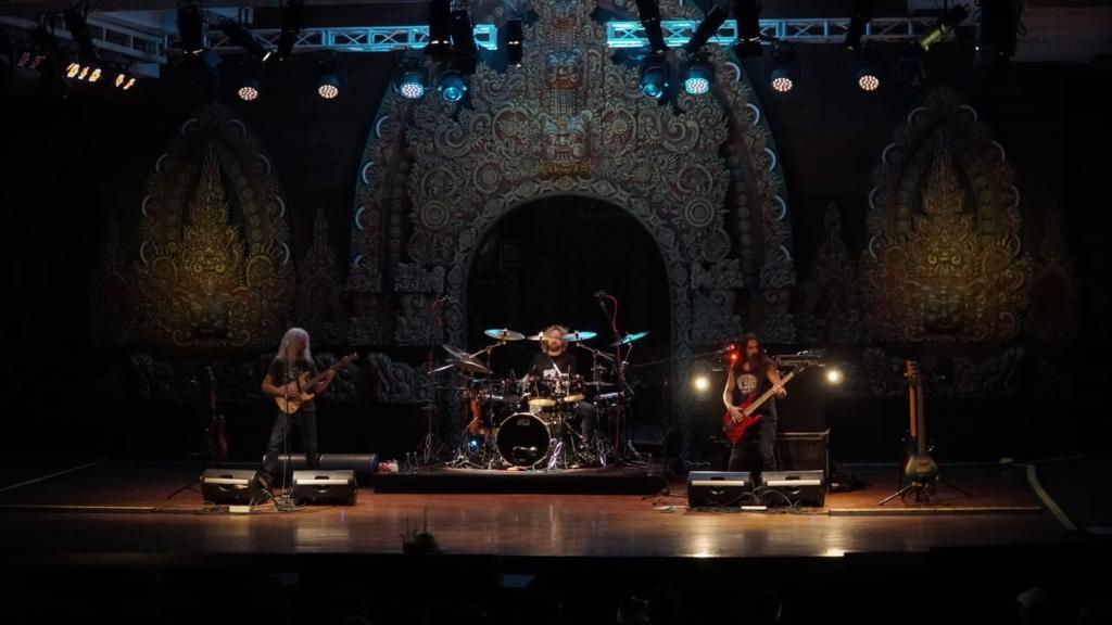 Band The Aristocrats gelar konser di Bali Band The Aristocrats gelar konser di Bali