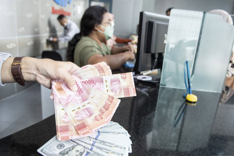 Rupiah Selasa pagi turun 62 poin