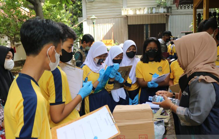 Sudin LH Jakbar sosialiasi pengurangan penggunaan plastik di sekolah