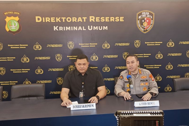 Polda Metro tangkap tiga penagih utang dan tujuh preman Polda Metro tangkap tiga penagih utang dan tujuh preman