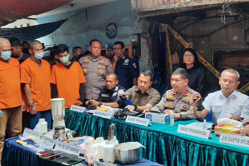 Bareskrim ungkap rumah produksi ekstasi di kawasan padat Johar Baru