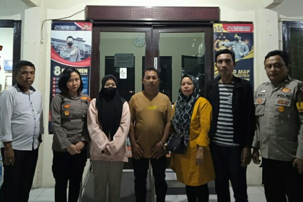Personel Polsek KPS Bitung bantu temukan mahasiswi asal Ternate yang hilang Personel Polsek KPS Bitung bantu temukan mahasiswi asal Ternate yang hilang