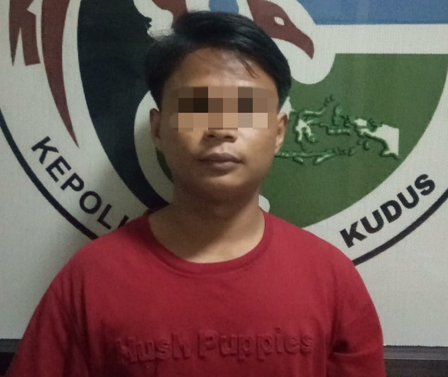 Pesta sabu di kamar kost, dua pemuda diciduk Polres Kudus Pesta sabu di kamar kost, dua pemuda diciduk Polres Kudus