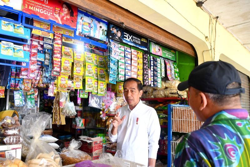 Presiden harap aktivitas perdagangan semarak pascapencabutan PPKM Presiden harap aktivitas perdagangan semarak pascapencabutan PPKM