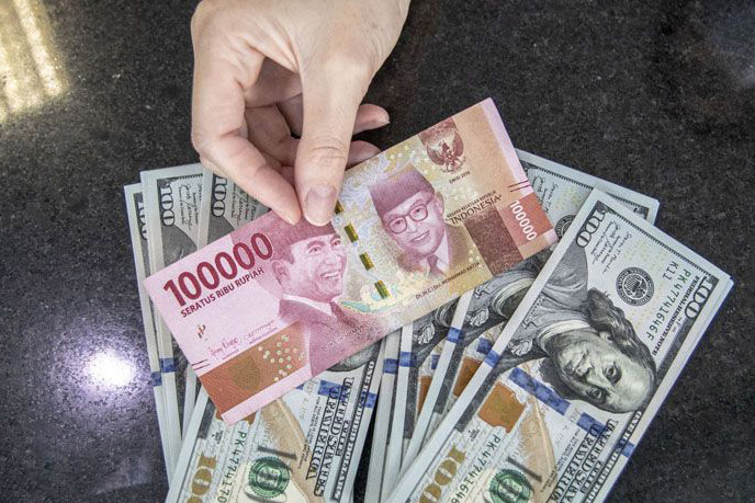 Rupiah Senin pagi menguat 123 poin