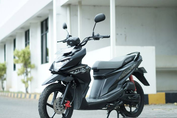 Kiat menyimpan sepeda motor di rumah kala musim hujan Kiat menyimpan sepeda motor di rumah kala musim hujan