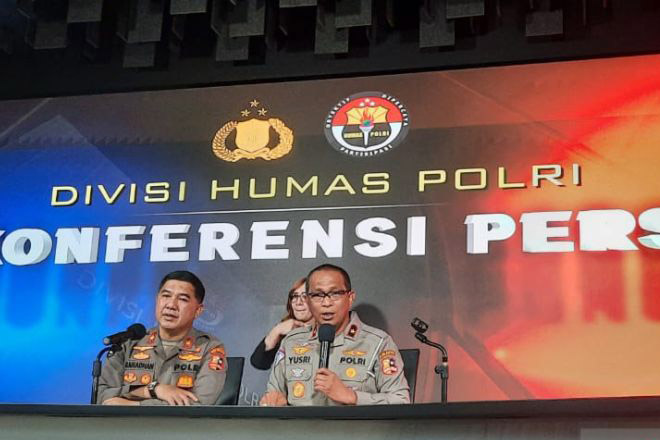 Polri stop penggunaan pelat RF dan pelat rahasia Polri stop penggunaan pelat RF dan pelat rahasia