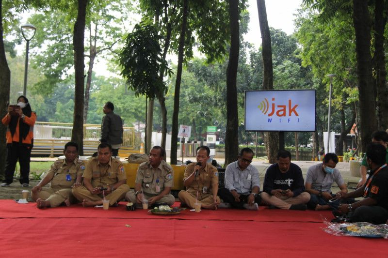Masih perlukah internet gratis di Jakarta? Masih perlukah internet gratis di Jakarta?