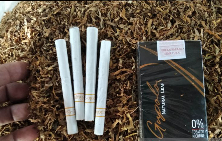 Warga Kudus ciptakan rokok berbahan baku daun talas Warga Kudus ciptakan rokok berbahan baku daun talas