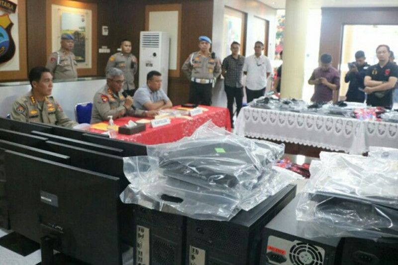 Polda Sulut ungkap kasus pencurian data elektronik