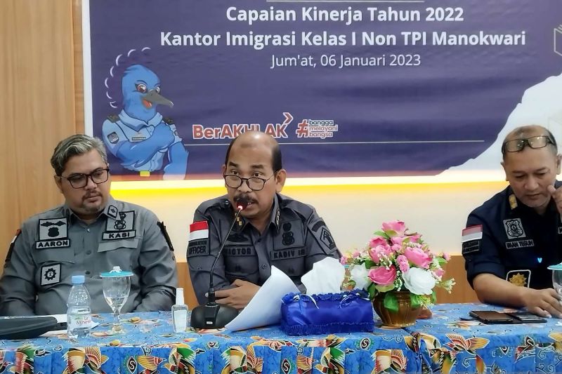 Kantor Imigrasi Manokwari terbitkan 130 paspor elektronik Kantor Imigrasi Manokwari terbitkan 130 paspor elektronik