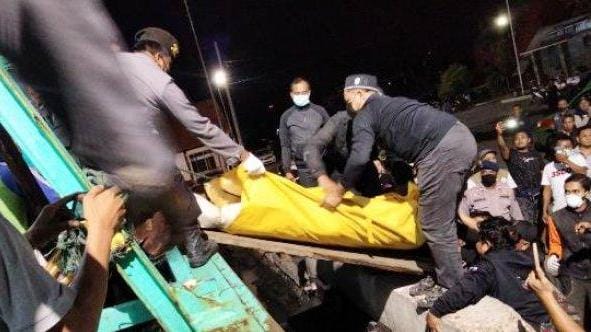 Enam jenazah ABK KM Anugerah Bhakti korban keracunan gas freon dibawa ke Pemalang