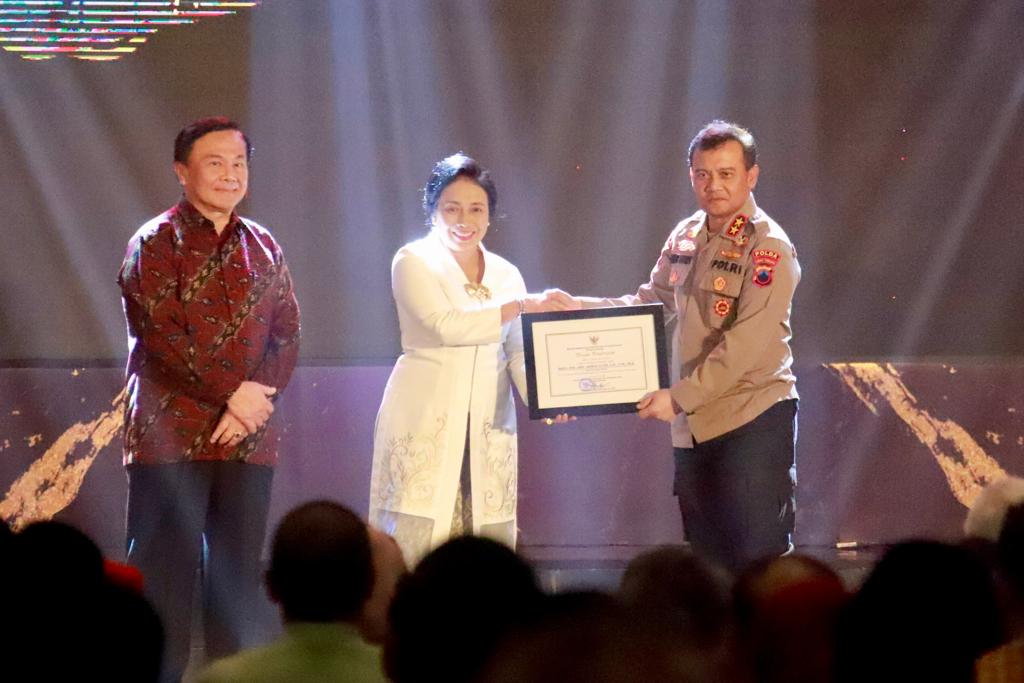 Peduli anak, Polda Jateng raih penghargaan Menteri PPPA Peduli anak, Polda Jateng raih penghargaan Menteri PPPA