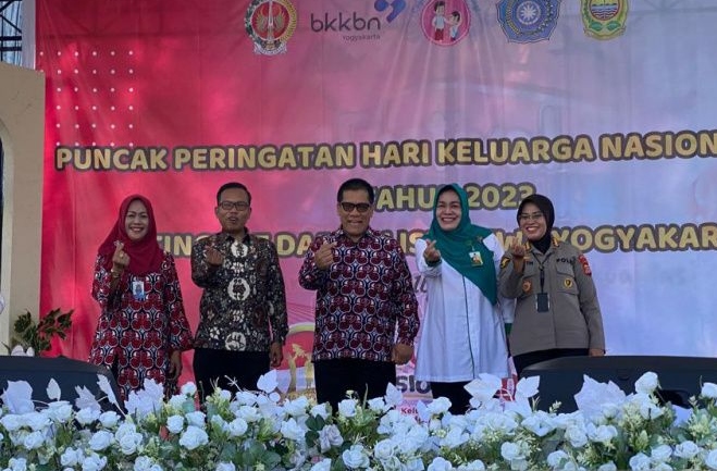BKKBN ajak stakeholder kerahkan segala upaya turunkan stunting 14 persen pada 2024