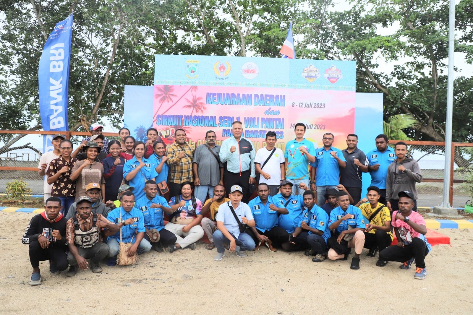 Cek kesiapan Venue Volly Pasir Ferdinand Waterpauw, Gubernur: Papua Barat siap gelar event volly pasir Cek kesiapan Venue Volly Pasir Ferdinand Waterpauw, Gubernur: Papua Barat siap gelar event volly pasirÂ