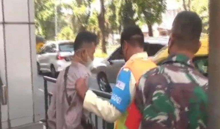 Pria diduga lakukan pelecehan di kereta ditangkap petugas keamanan Pria diduga lakukan pelecehan di kereta ditangkap petugas keamanan