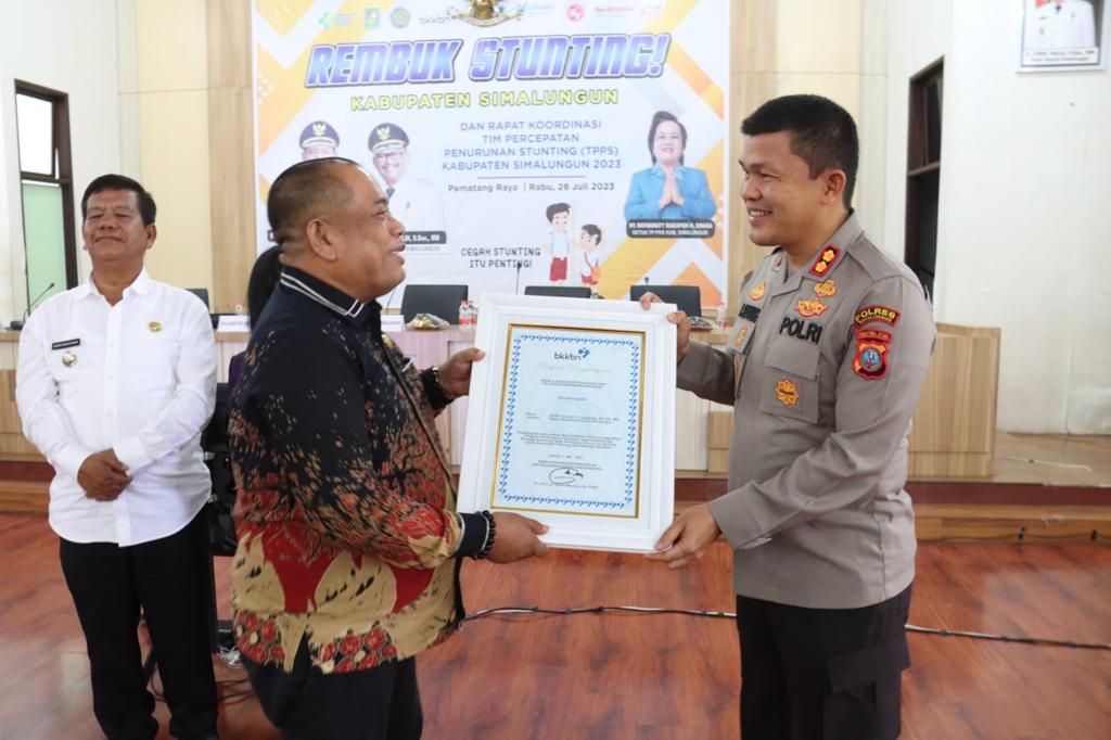 Jadi orang tua asuh anak penderita stunting, Polres Simalungun terima tiga penghargaan