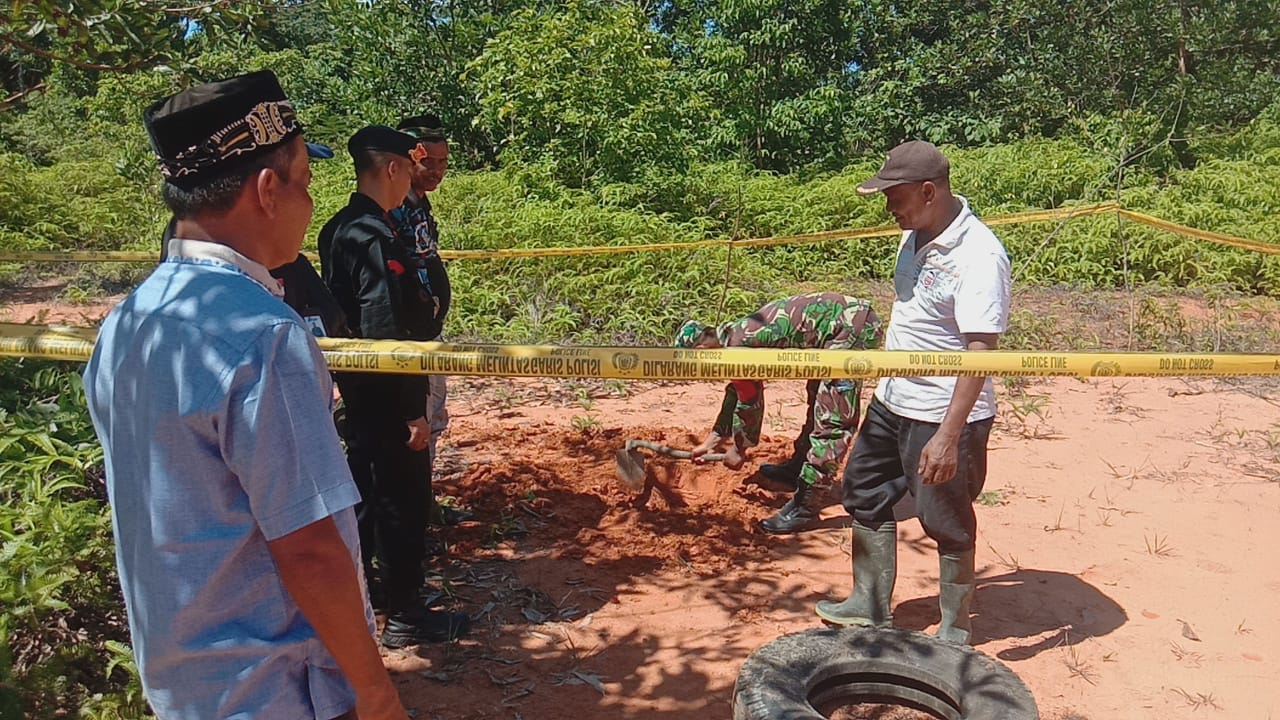 Gegana ledakkan benda diduga bom di Langkahan