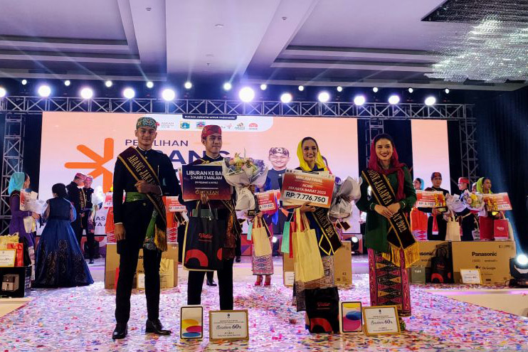 Reagan dan Bianca sebet gelar Abang None Jakbar 2023 Reagan dan Bianca sebet gelar Abang None Jakbar 2023