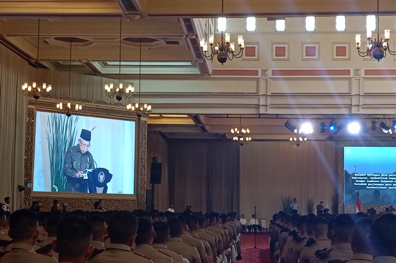 Wapres minta calon perwira remaja terus asah kompetensi Wapres minta calon perwira remaja terus asah kompetensi