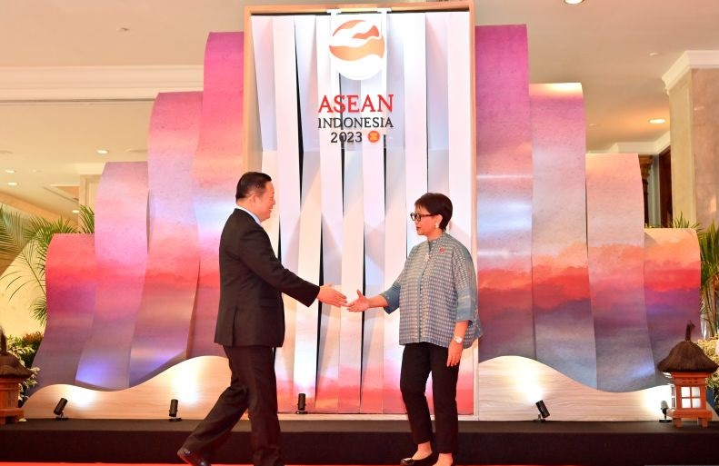 Menlu Retno sambut Menlu ASEAN jelang AMM di Jakarta Menlu Retno sambut Menlu ASEAN jelang AMM di Jakarta