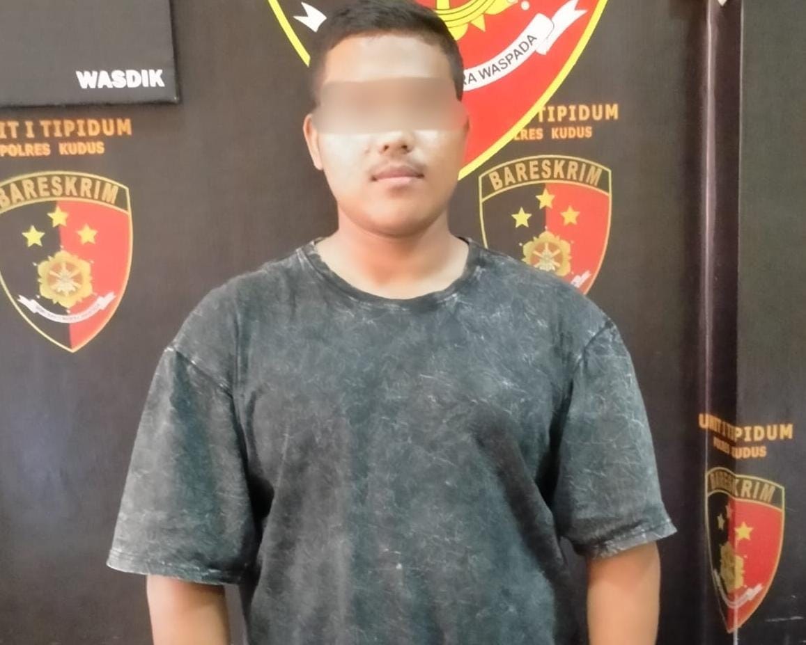 Lima pelaku pengeroyokan di karaoke diringkus Polres Kudus Lima pelaku pengeroyokan di karaoke diringkus Polres Kudus