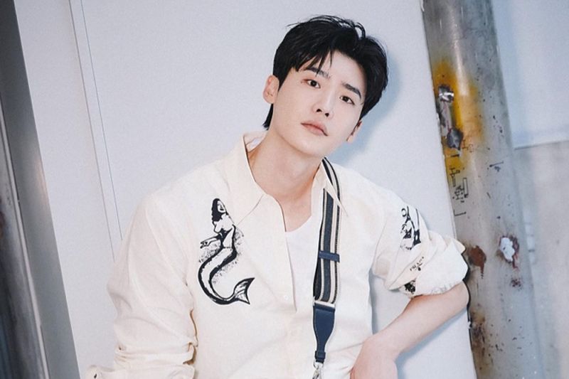 Lee Jong Suk suka dengan makanan khas Indonesia Lee Jong Suk suka dengan makanan khas Indonesia